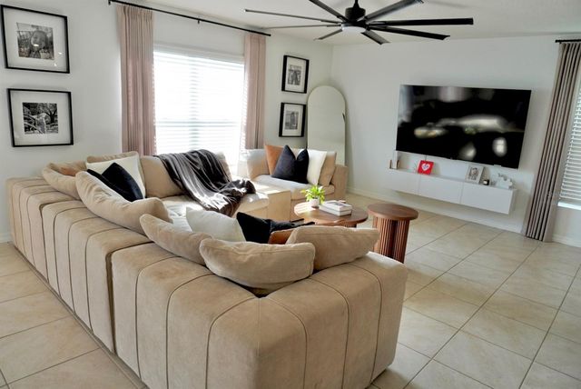 557 OLIVE CONCH STREET, Ruskin, FL 33570