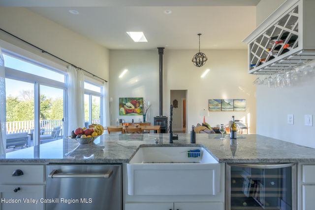 16 Lucas Lane, Claverack, NY 12534