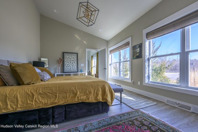 16 Lucas Lane, Claverack, NY 12534