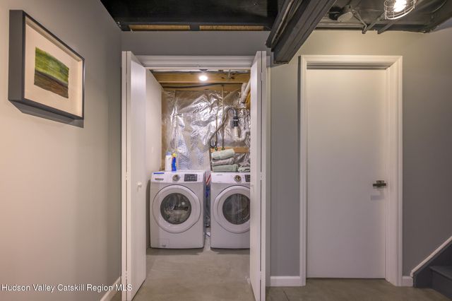 16 Lucas Lane, Claverack, NY 12534