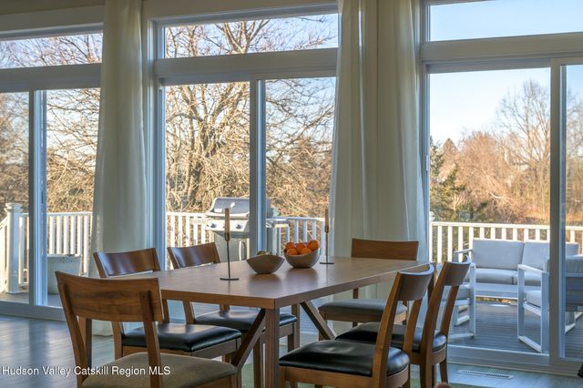 16 Lucas Lane, Claverack, NY 12534