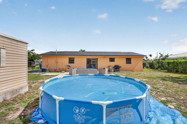 361 W 21st Street, Riviera Beach, FL 33404