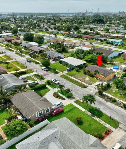 361 W 21st Street, Riviera Beach, FL 33404