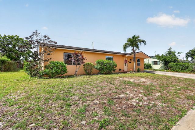 361 W 21st Street, Riviera Beach, FL 33404