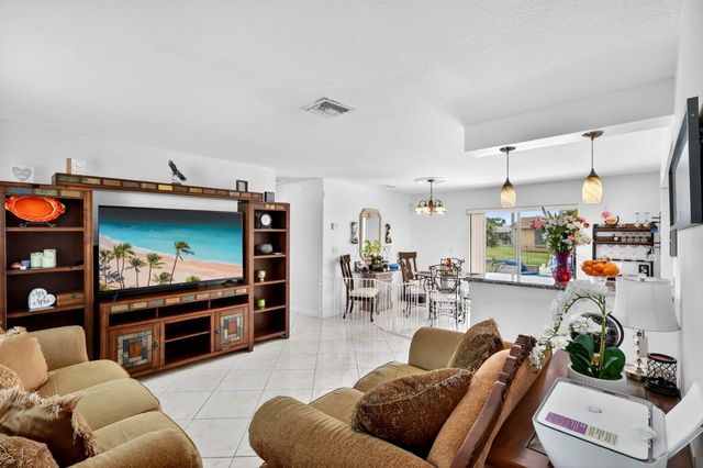 361 W 21st Street, Riviera Beach, FL 33404