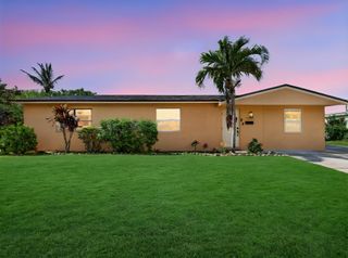 361 W 21st Street, Riviera Beach, FL 33404