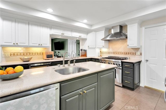 6941 Wheeler, La Verne, CA 91750