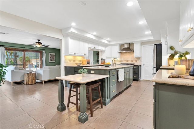 6941 Wheeler, La Verne, CA 91750