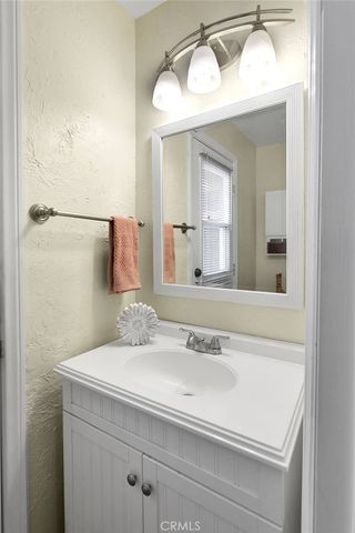 6941 Wheeler, La Verne, CA 91750