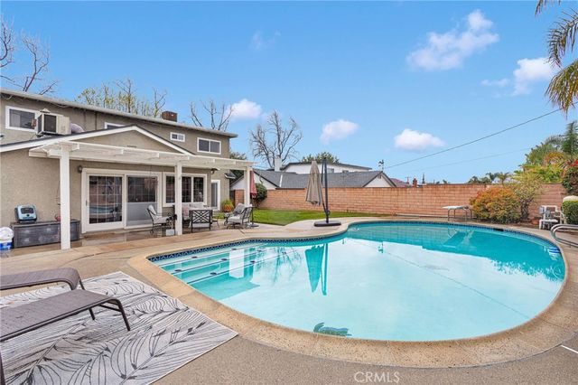 6941 Wheeler, La Verne, CA 91750