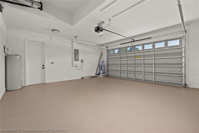 2327 N Monterey Road, Avon Park, FL 33825