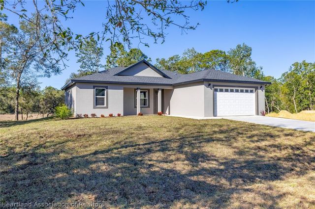 2327 N Monterey Road, Avon Park, FL 33825