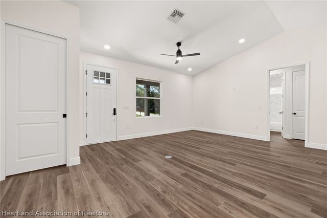 2327 N Monterey Road, Avon Park, FL 33825