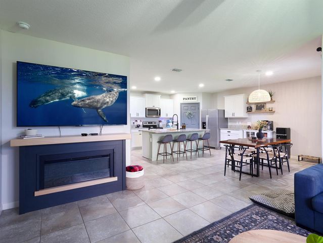 10953 SW Tessili Way, Port St. Lucie, FL 34987