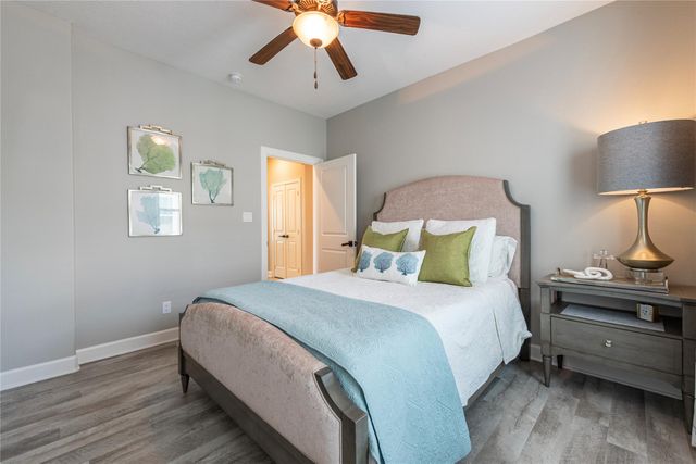 425 Amanda Circle, Tiki Island, TX 77554