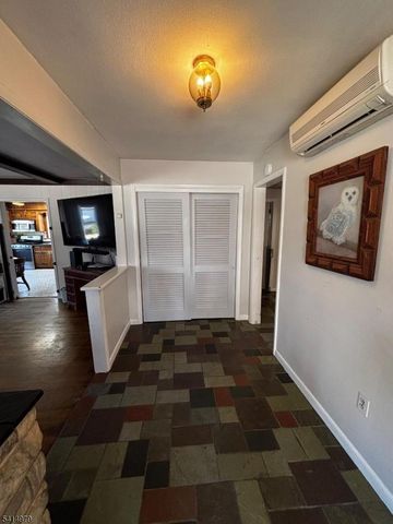 53 Carlton Ave, Ewing Twp., NJ 08618