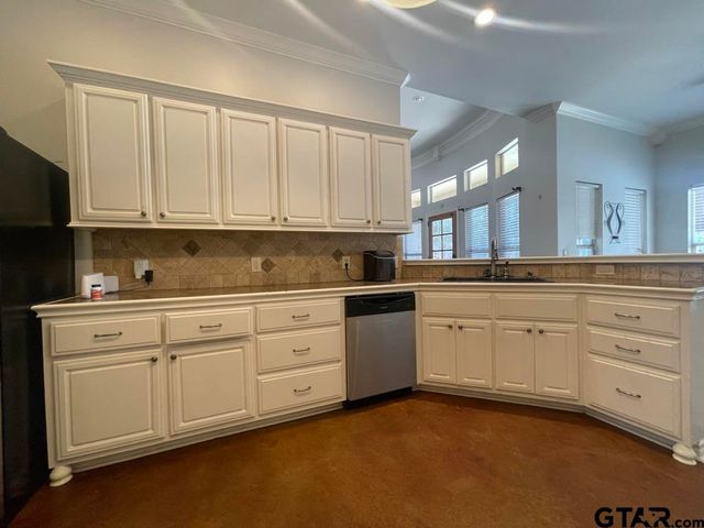 23211 FM 1995, Lindale, TX 75771