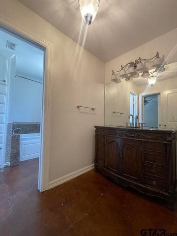23211 FM 1995, Lindale, TX 75771