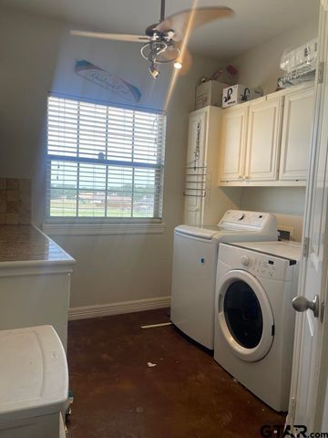 23211 FM 1995, Lindale, TX 75771