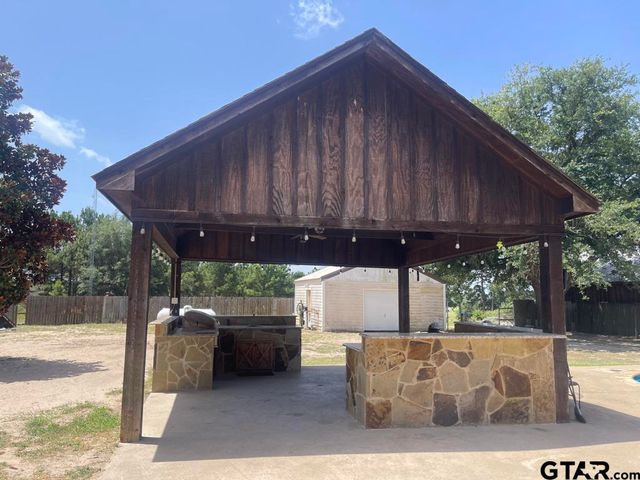 23211 FM 1995, Lindale, TX 75771