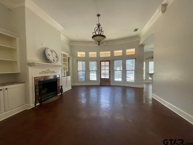 23211 FM 1995, Lindale, TX 75771