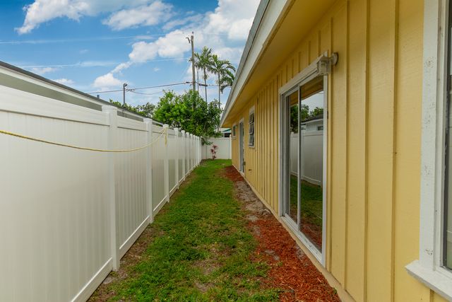 6130 Francis Street, Jupiter, FL 33458