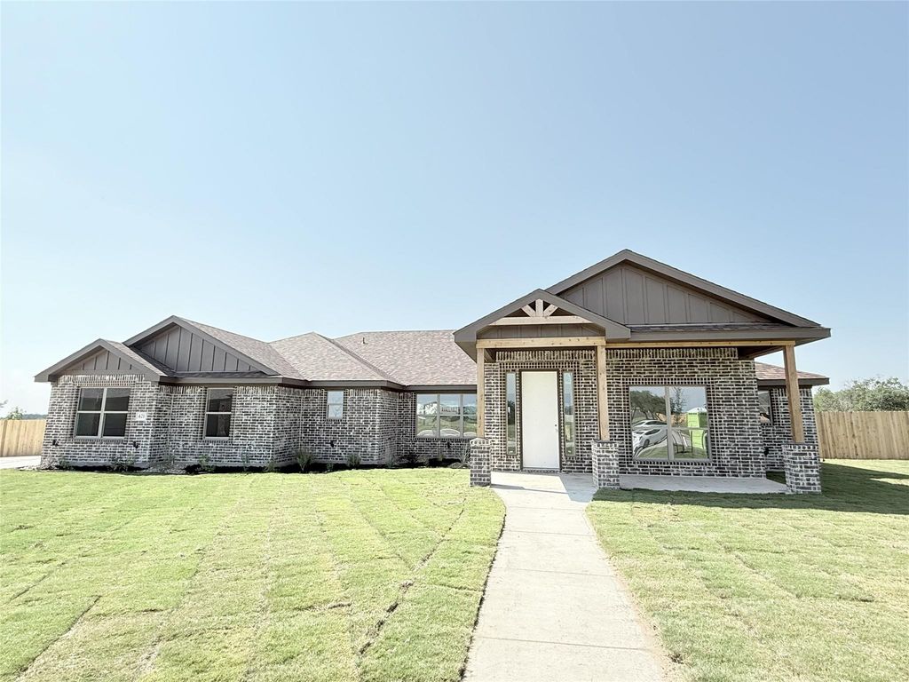 421 Ridge Crest DR, Copperas Cove, TX 76522