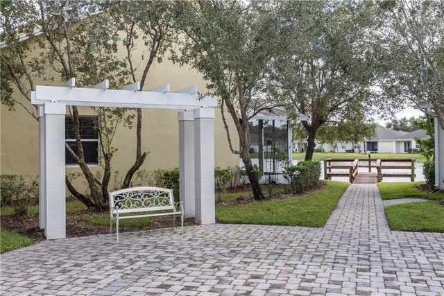 2108 Timberlake Circle 3, Vero Beach, FL 32966