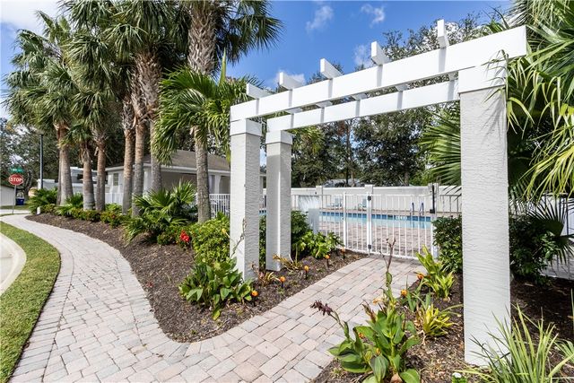 2108 Timberlake Circle 3, Vero Beach, FL 32966