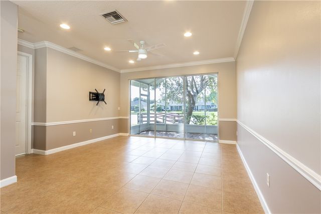 2108 Timberlake Circle 3, Vero Beach, FL 32966