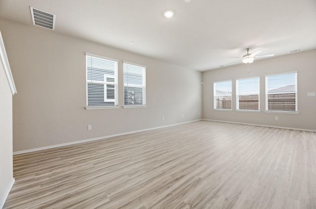 12809 Village Spun PLZ, Buda, TX 78610