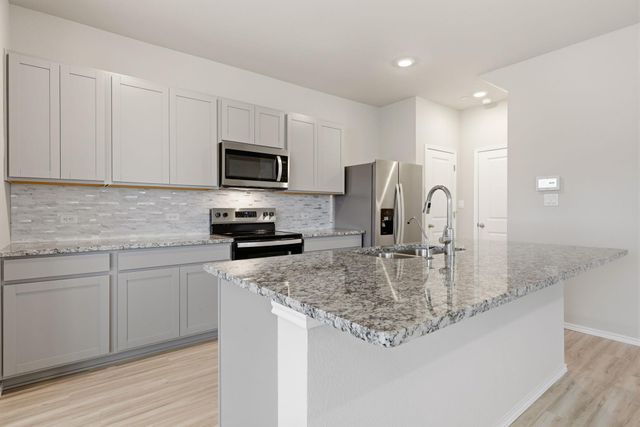 12809 Village Spun PLZ, Buda, TX 78610