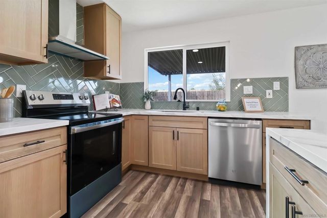 10902 Whippletree Ln., Spring Valley, CA 91978