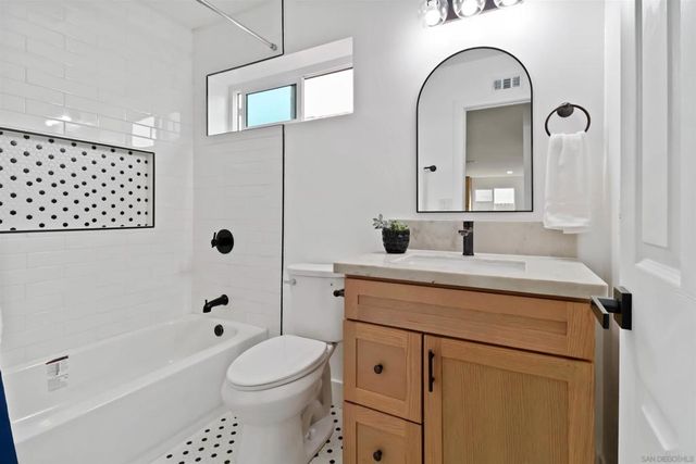 10902 Whippletree Ln., Spring Valley, CA 91978