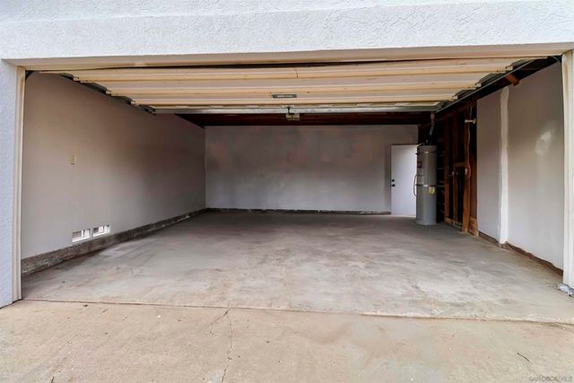 10902 Whippletree Ln., Spring Valley, CA 91978