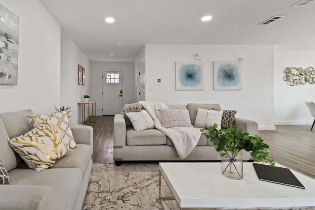 10902 Whippletree Ln., Spring Valley, CA 91978