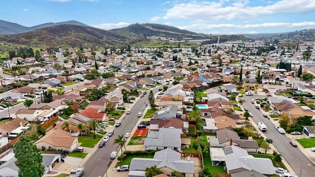 10902 Whippletree Ln., Spring Valley, CA 91978