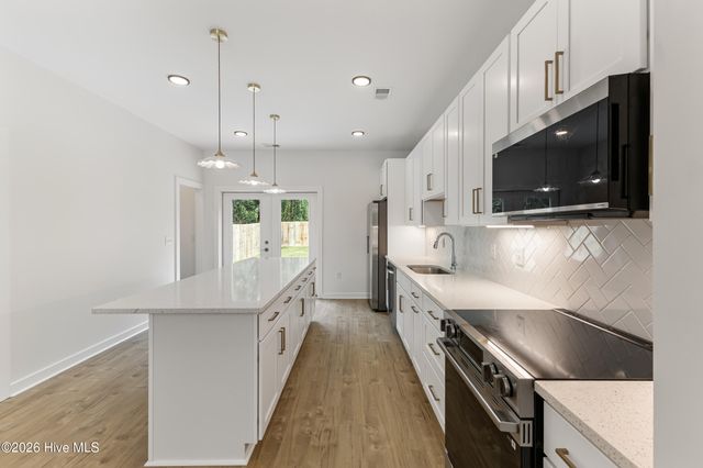 607 Marstellar Street, Wilmington, NC 28401