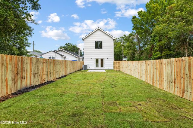 607 Marstellar Street, Wilmington, NC 28401