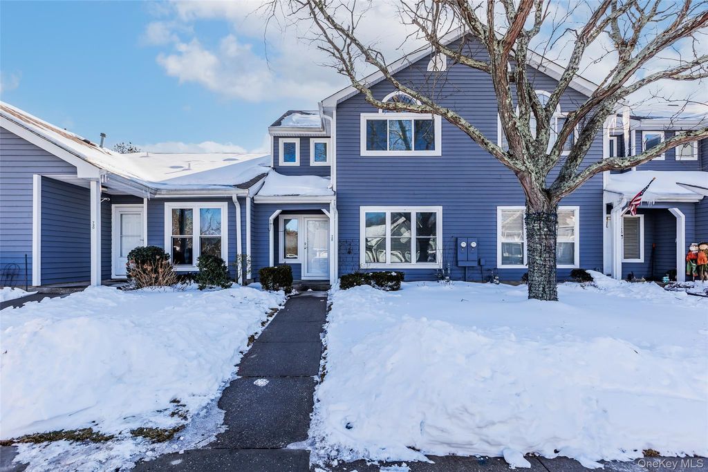 728 Birchwood Park Drive, Middle Island, NY 11953