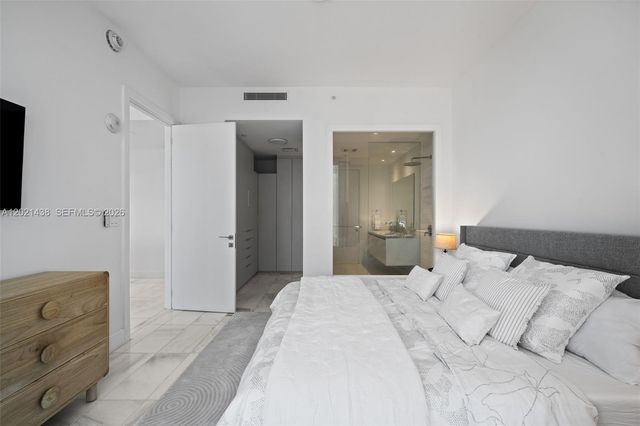 700 NE 26th Ter 2105, Miami, FL 33137
