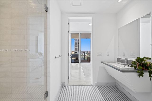 700 NE 26th Ter 2105, Miami, FL 33137