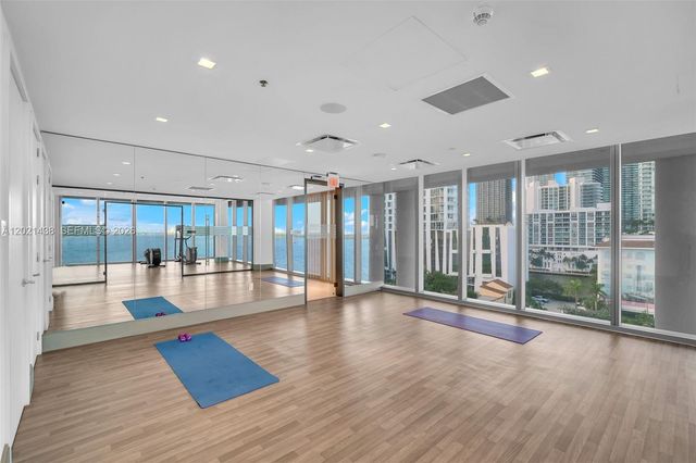 700 NE 26th Ter 2105, Miami, FL 33137