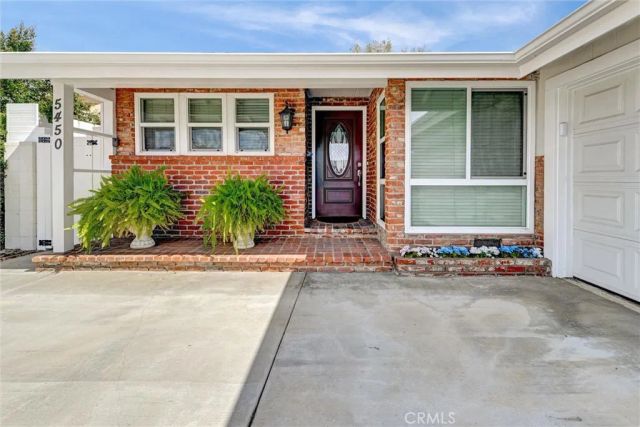 5450 Nagle Avenue, Sherman Oaks, CA 91401