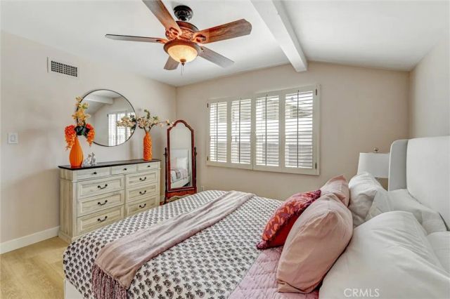 5450 Nagle Avenue, Sherman Oaks, CA 91401