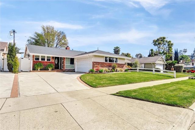 5450 Nagle Avenue, Sherman Oaks, CA 91401
