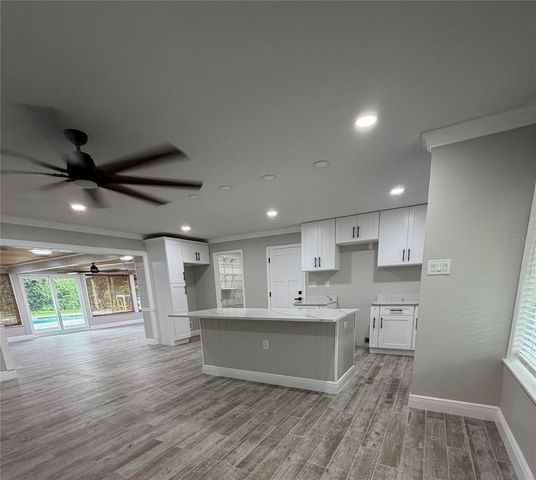8715 DRIFTWOOD DRIVE, Tampa, FL 33615
