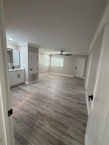 8715 DRIFTWOOD DRIVE, Tampa, FL 33615