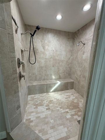 8715 DRIFTWOOD DRIVE, Tampa, FL 33615