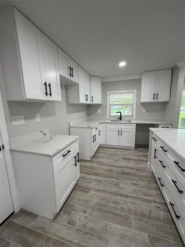8715 DRIFTWOOD DRIVE, Tampa, FL 33615